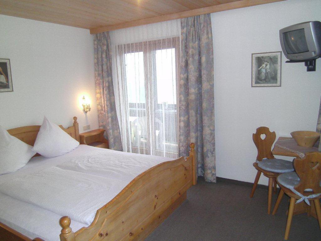 Gastehaus Rieser Hotel Ried im Zillertal Værelse billede