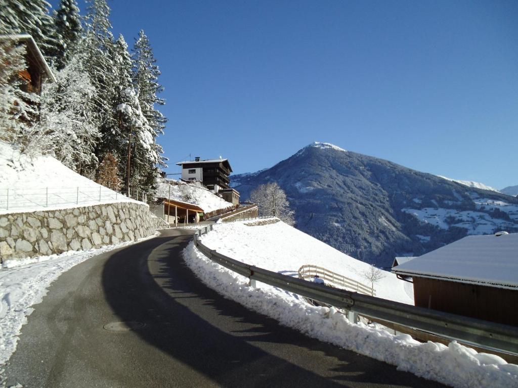 Gastehaus Rieser Hotel Ried im Zillertal Værelse billede